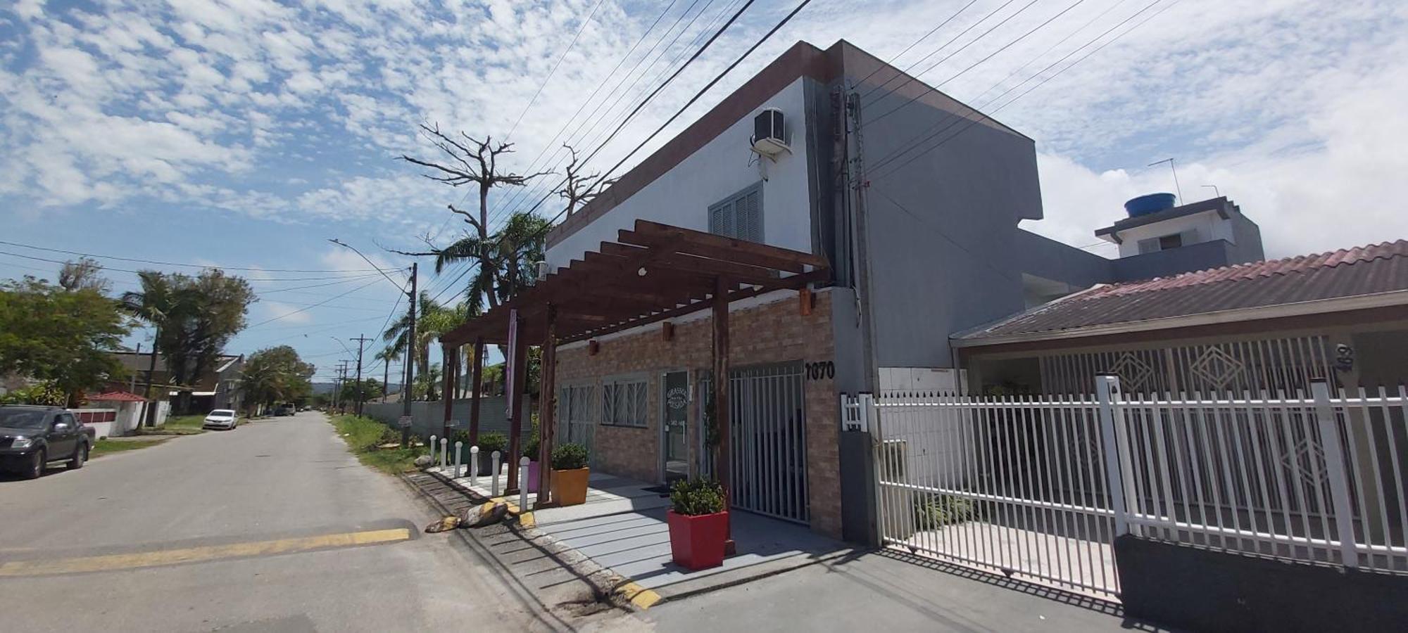 Girassol Inn